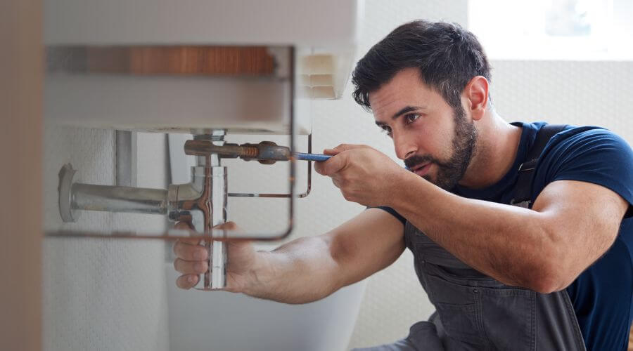 Faucet repair for sink in Majestic, KY